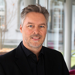 portrait_ueli_minder.jpg
